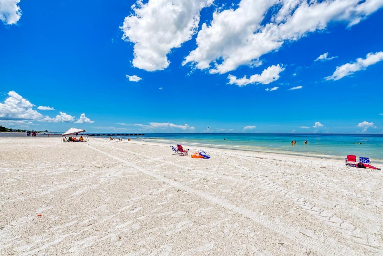 Ami Lighthouse Cottage-One Minute Walk To The Beach-Keyless Locks Bradenton Beach Exterior photo